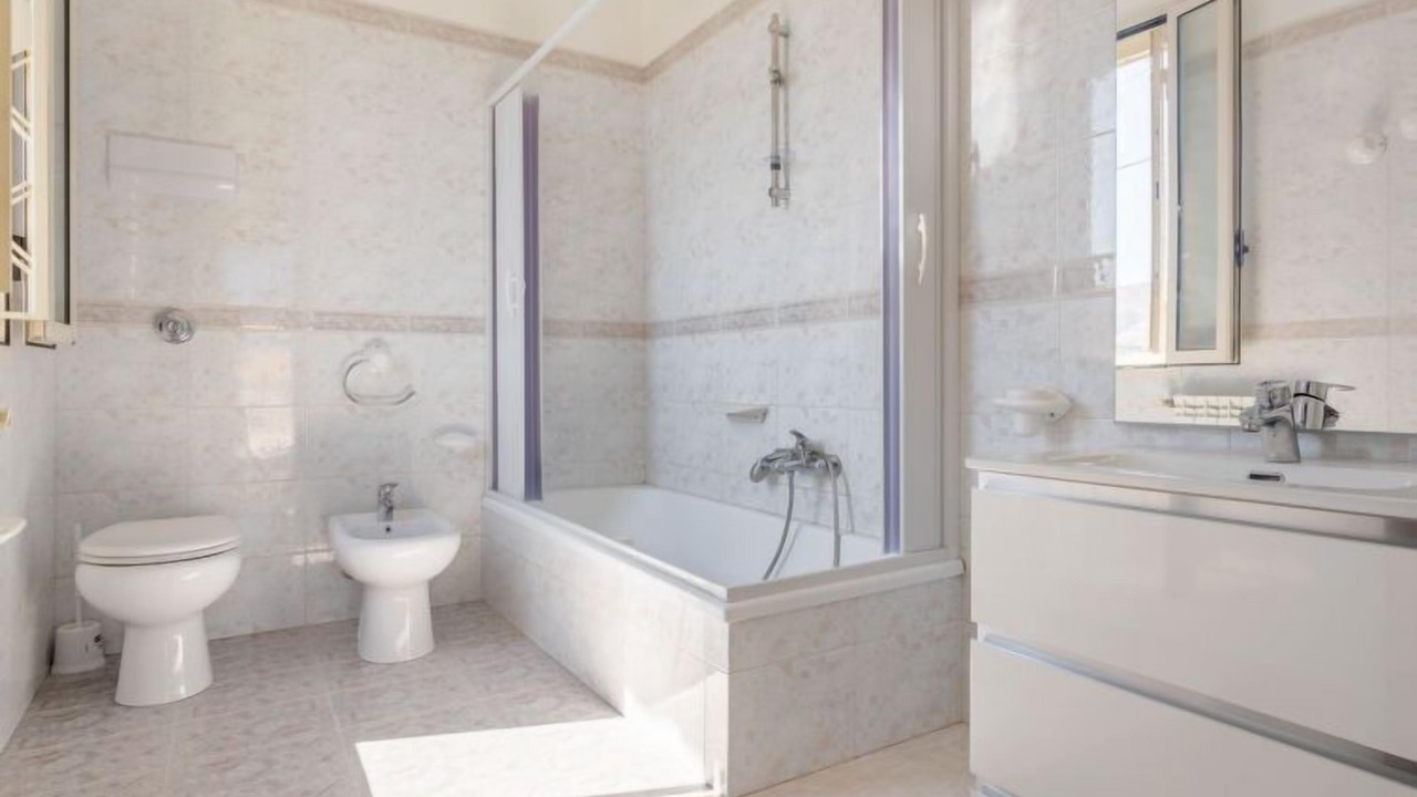 Photo of Bathroom in Misilmeri