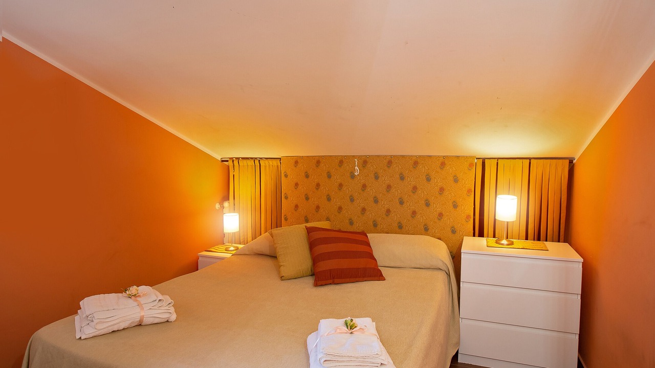 Photo of Bedroom in Brolo