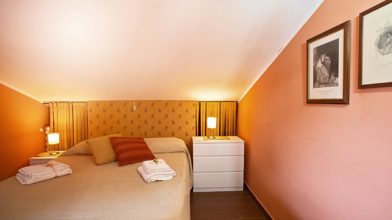 Photo of Bedroom in Brolo
