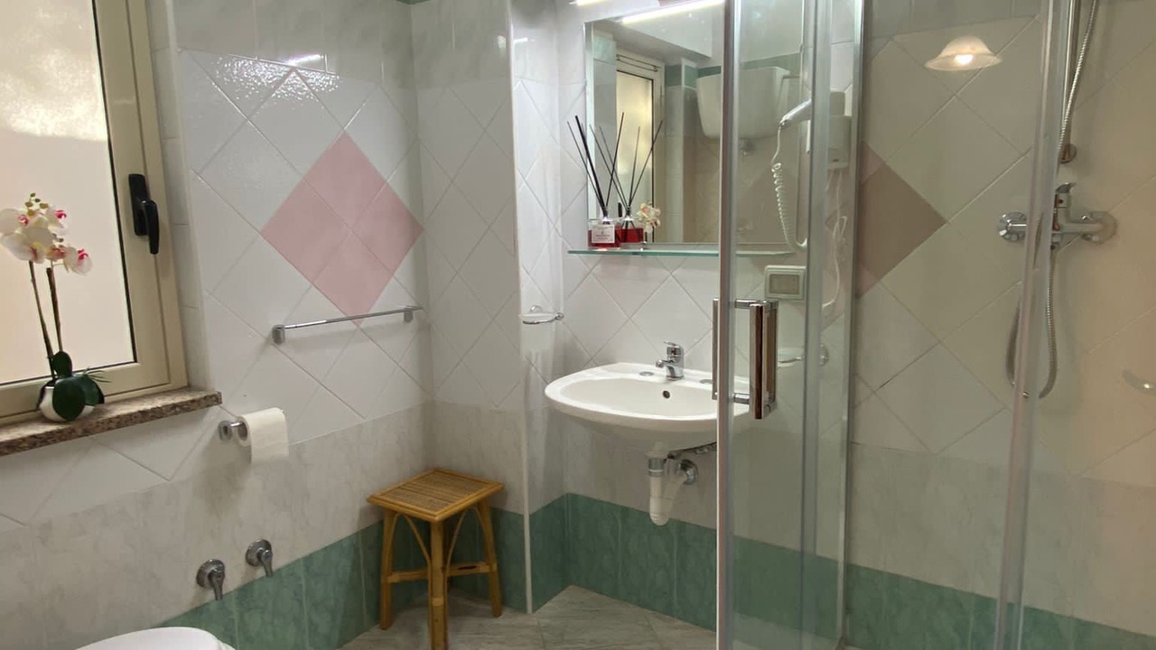 Photo of Bathroom in Riaci