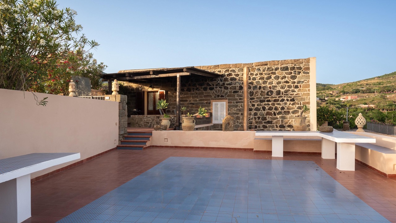 Photo of Patio Balcony in Pantelleria