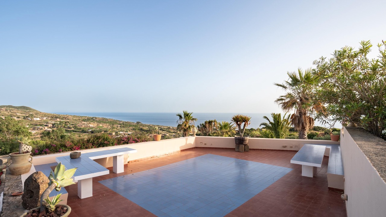 Photo of Patio Balcony in Pantelleria