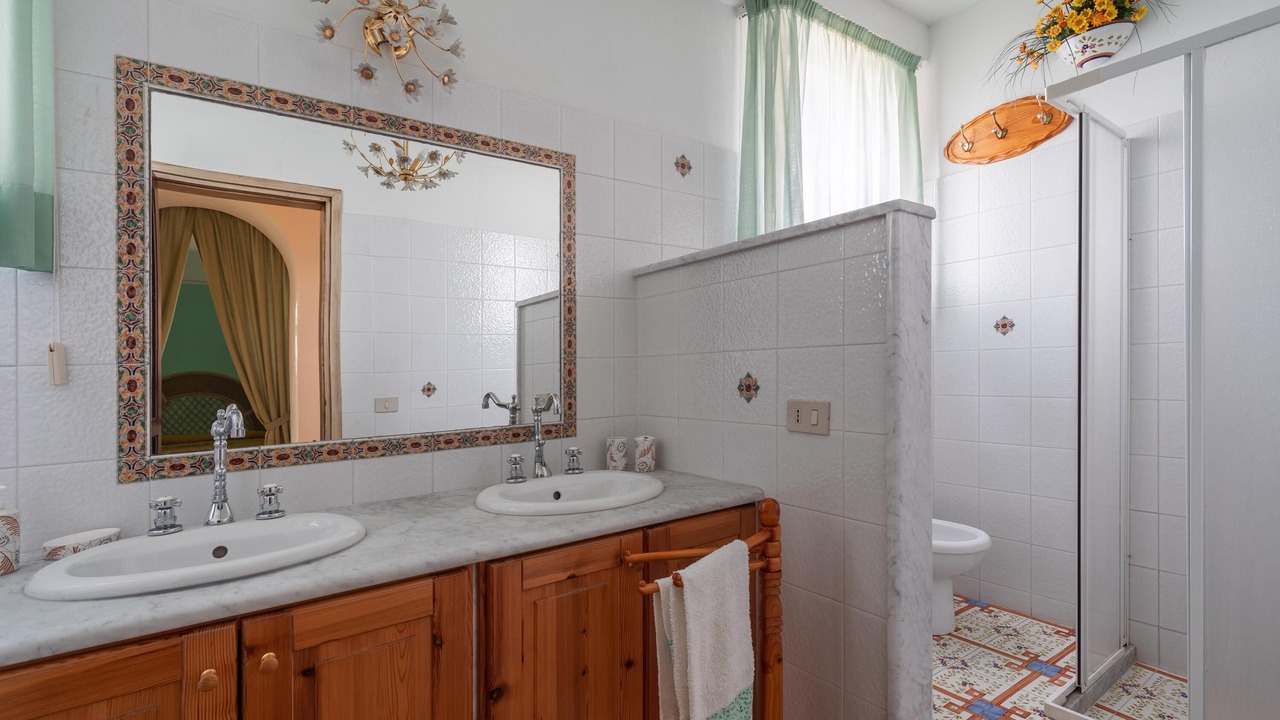 Photo of Bathroom in Pantelleria