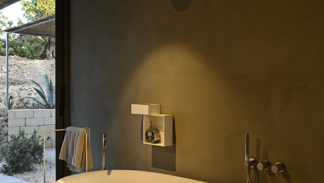 Photo of Bathroom in Noto Historic Centre