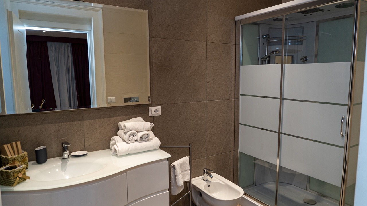 Photo of Bathroom in Catania City Centre