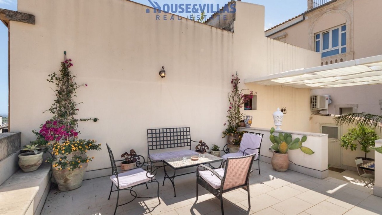 Photo of Outdoor in Noto