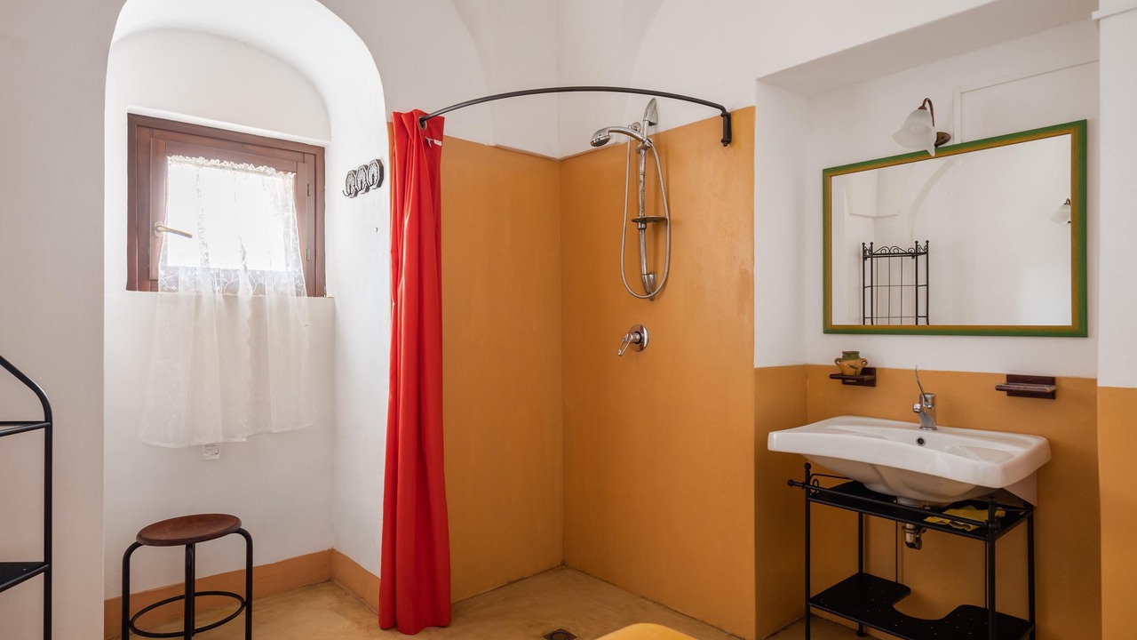 Photo of Bathroom in Pantelleria