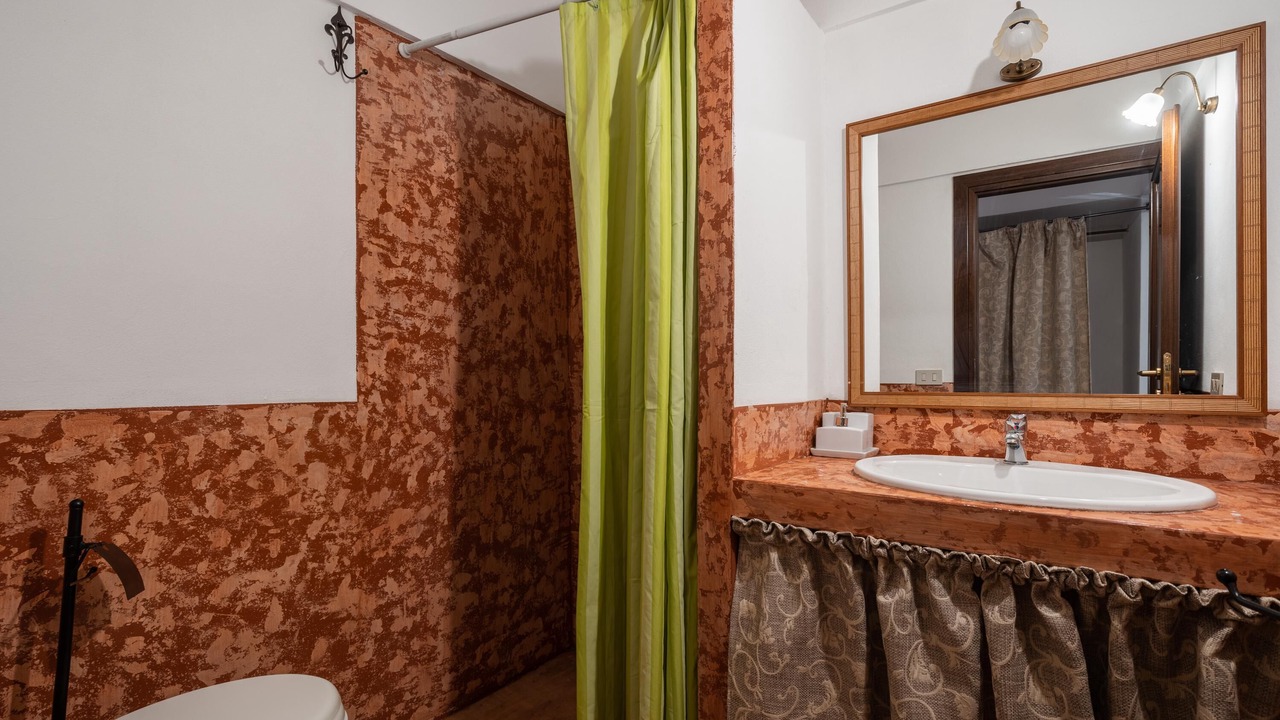 Photo of Bathroom in Pantelleria