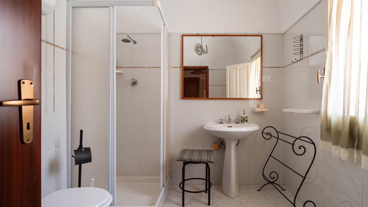 Photo of Bathroom in Pantelleria