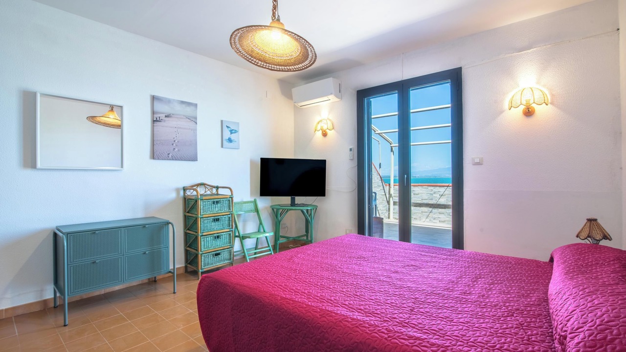 Photo of Bedroom in Costa Saracena-Castelluccio
