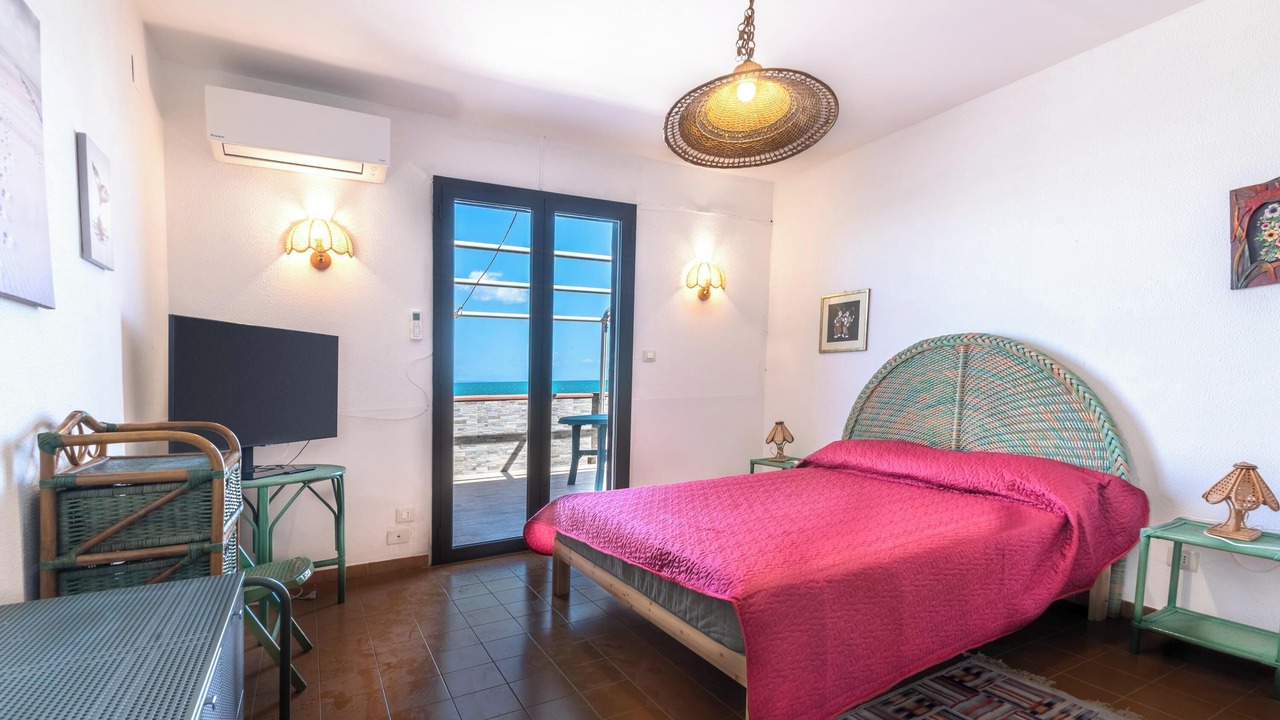 Photo of Bedroom in Costa Saracena-Castelluccio