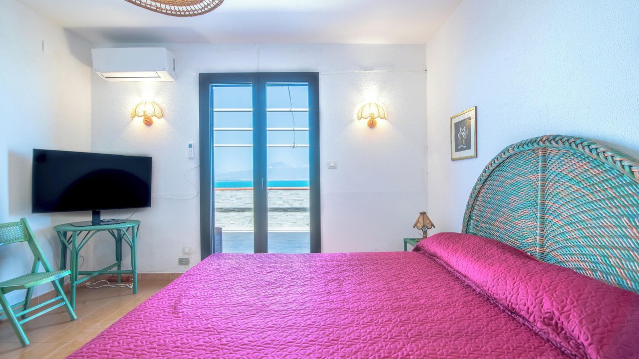 Photo of Bedroom in Costa Saracena-Castelluccio