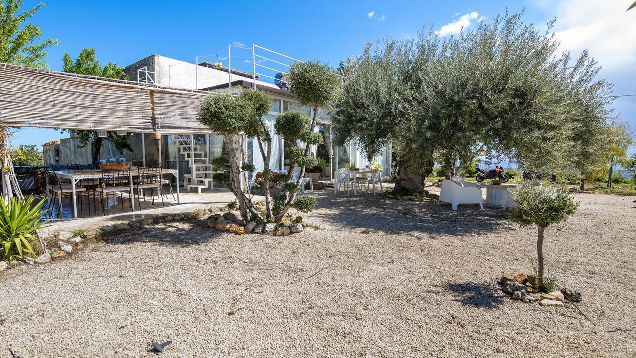 Photo of Outdoor in Avola