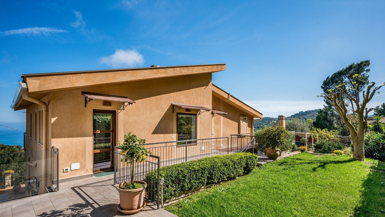 Photo of Outdoor in Cefalu