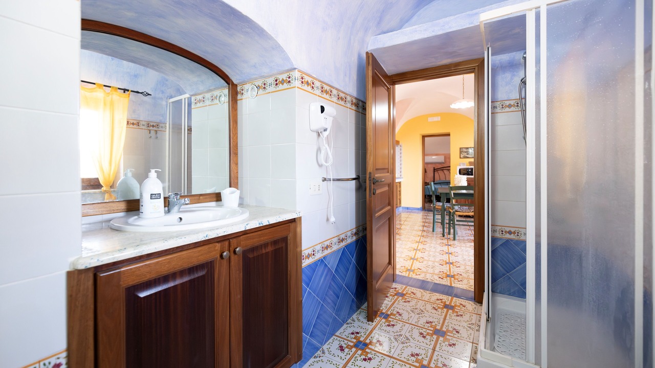 Photo of Bathroom in Pantelleria