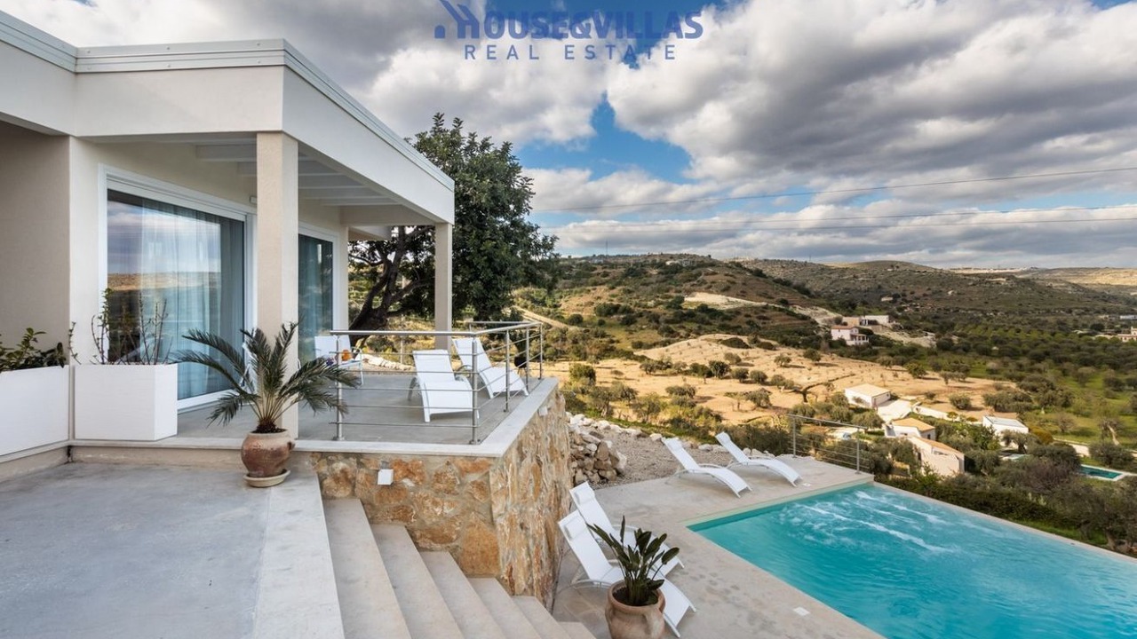 Photo of Outdoor in Avola