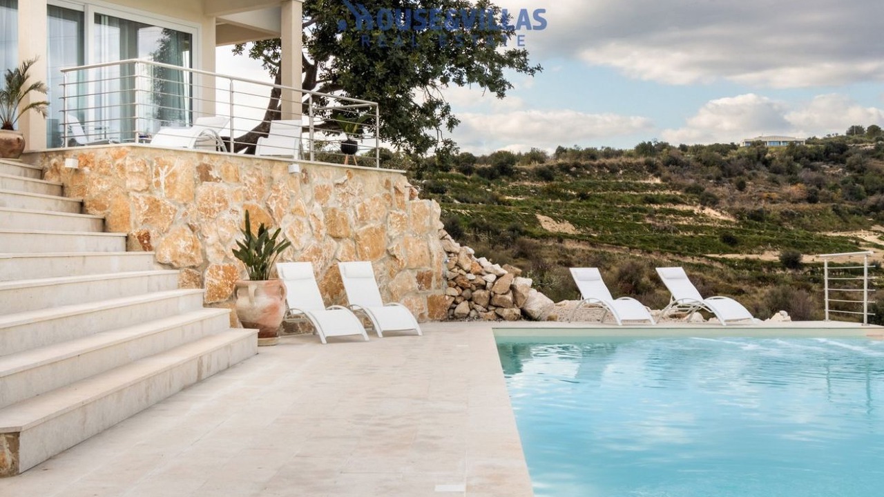 Photo of Outdoor in Avola