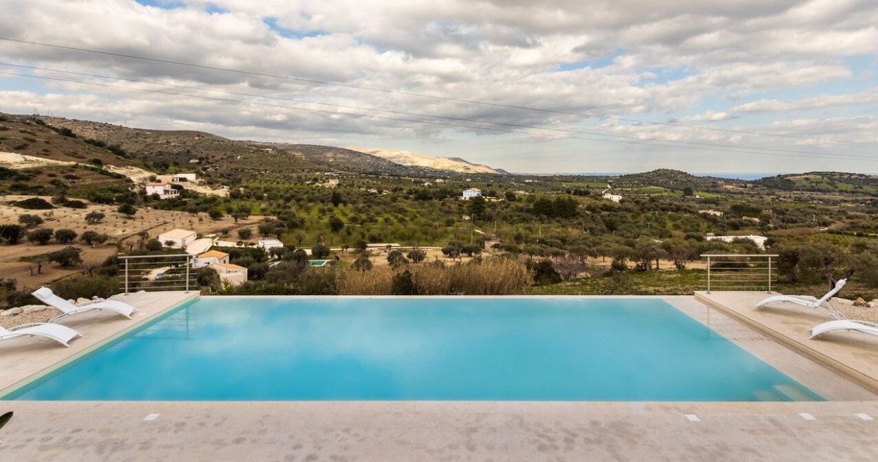 Photo of Outdoor in Avola