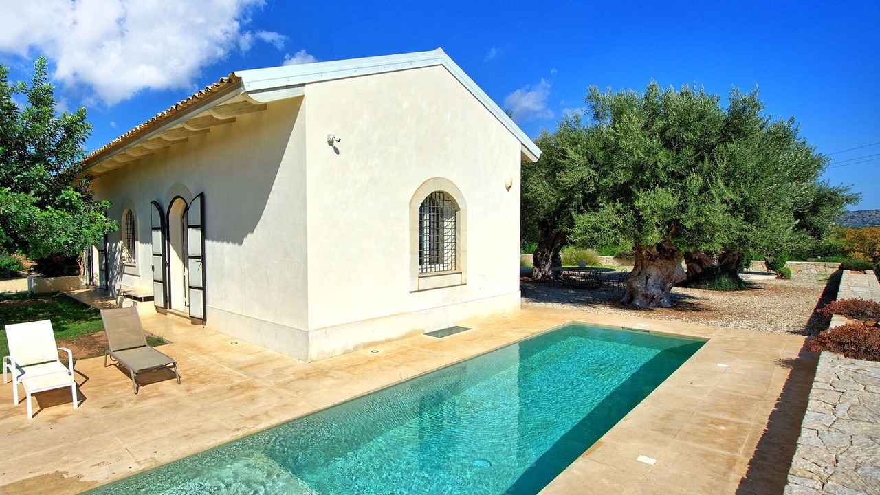 Photo of Outdoor in Avola