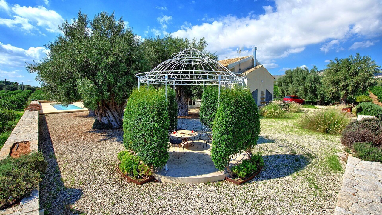 Photo of Outdoor in Avola