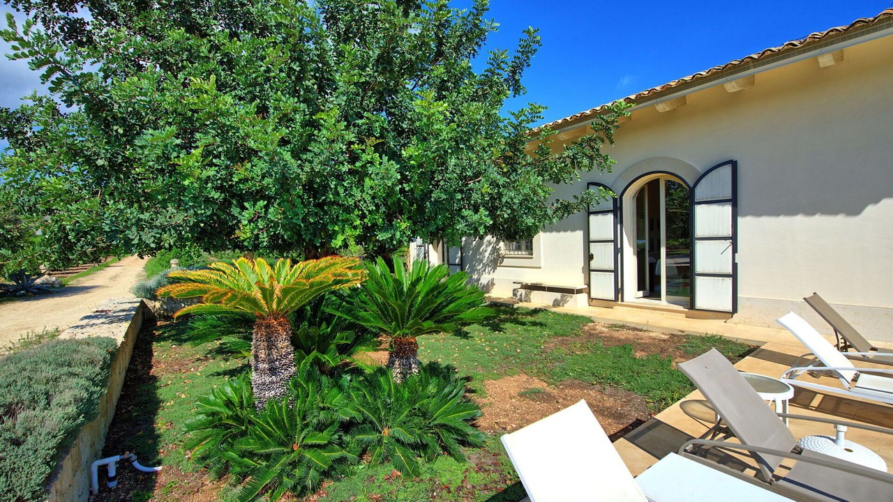 Photo of Outdoor in Avola