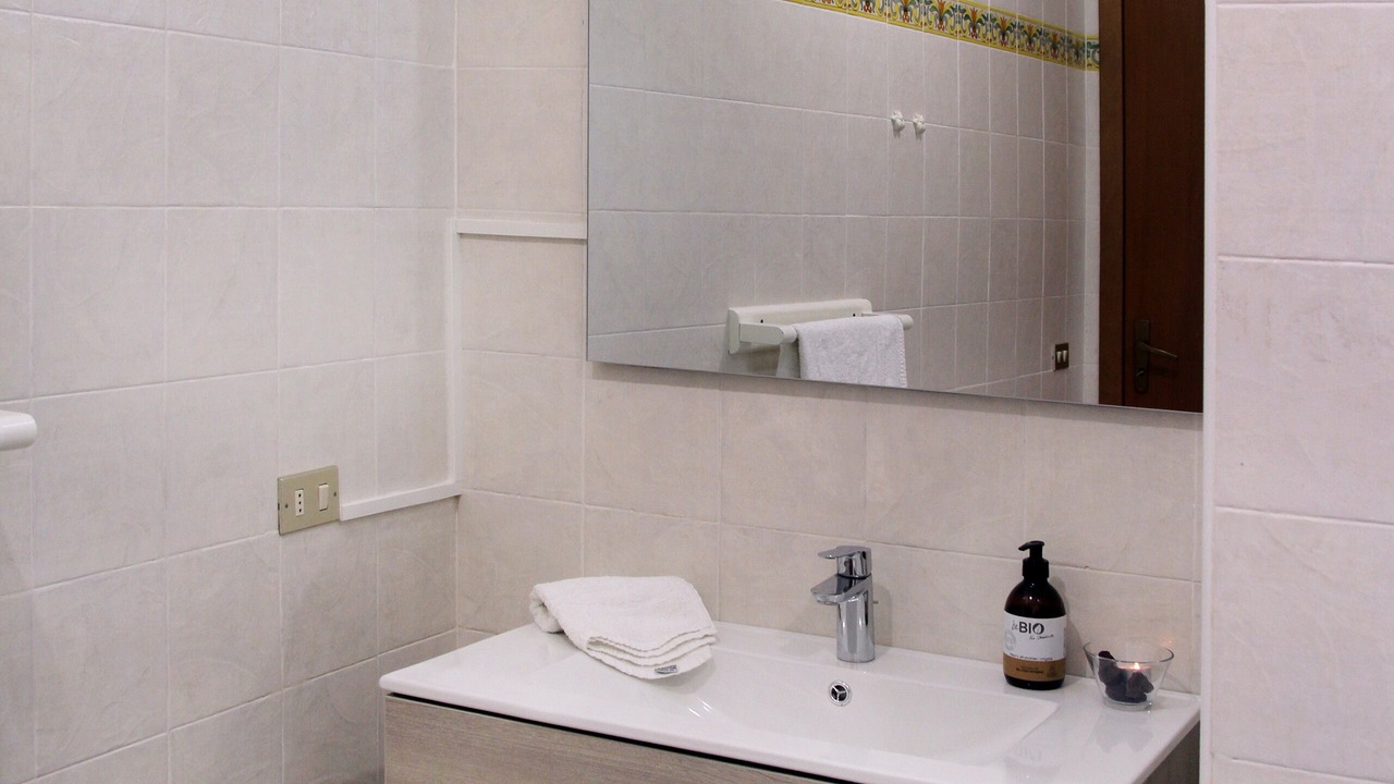 Photo of Bathroom in Caronia