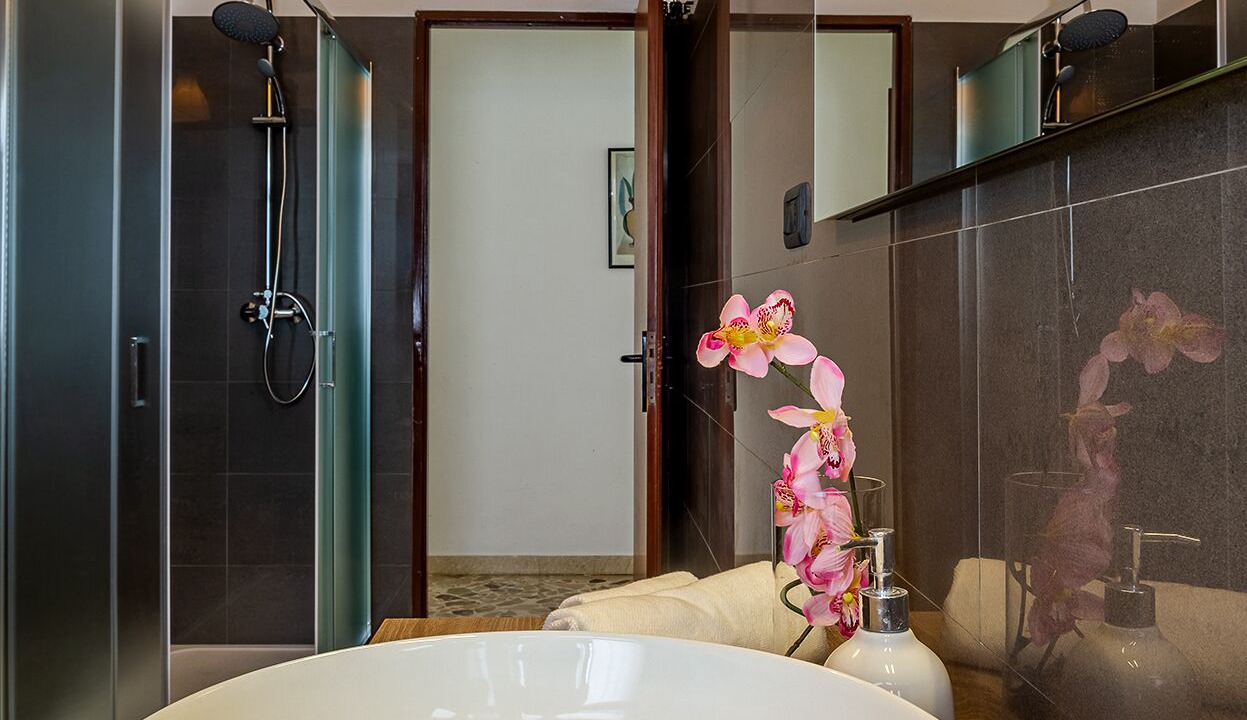 Photo of Bathroom in Mascali