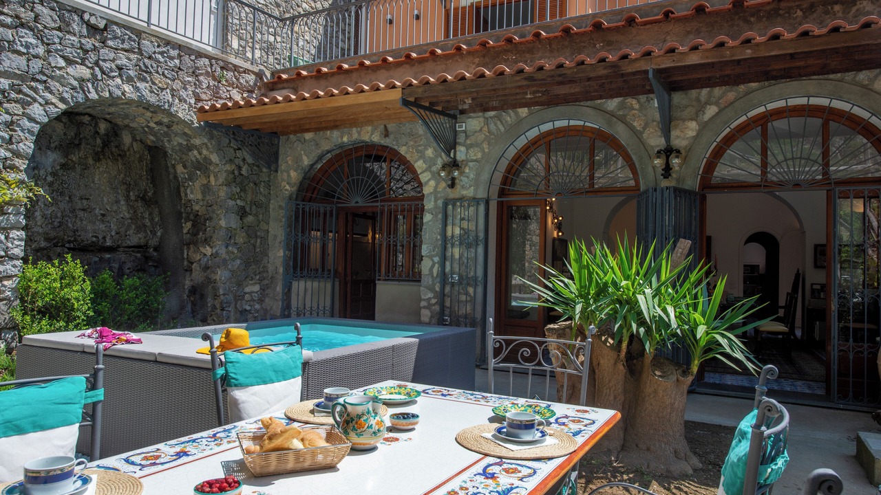 Photo of Outdoor in Liparlati