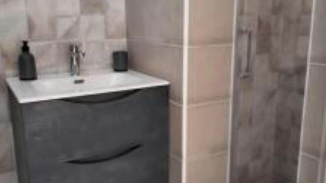 Photo of Bathroom in Gela
