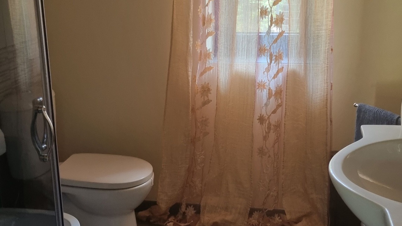 Photo of Bathroom in Pedara