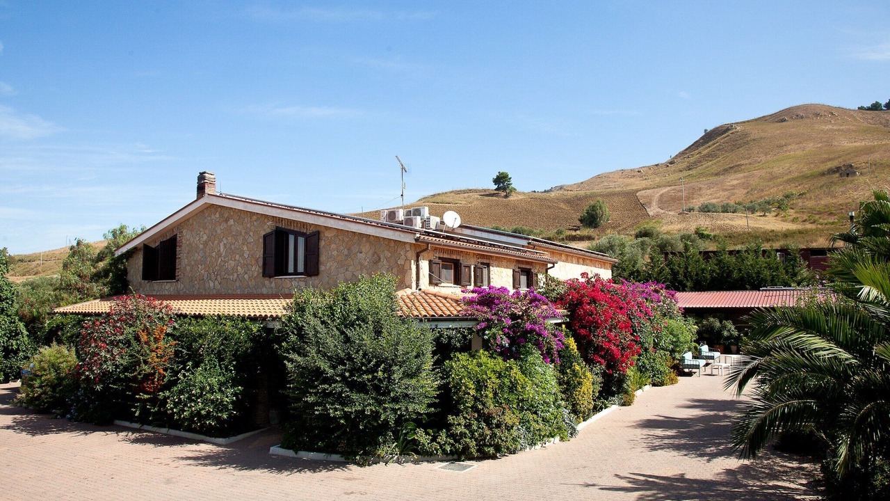 Photo of Outdoor in Alia