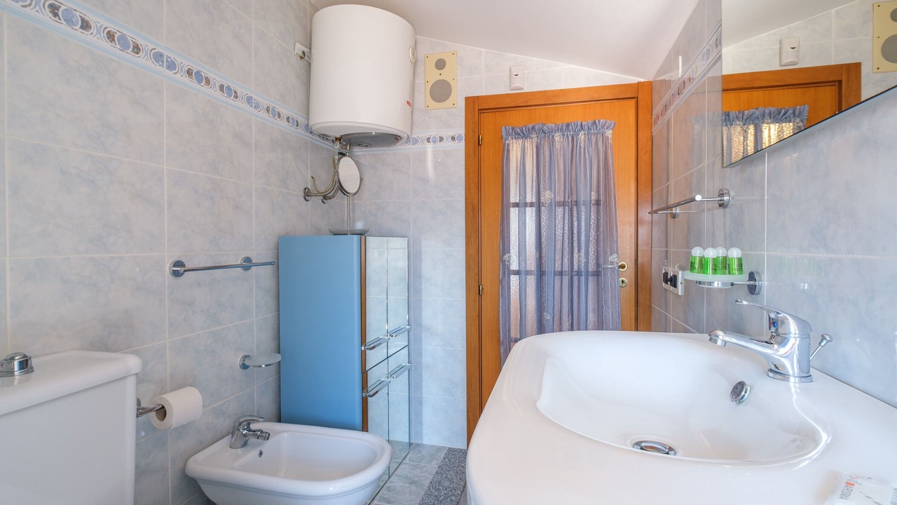 Photo of Bathroom in Catute