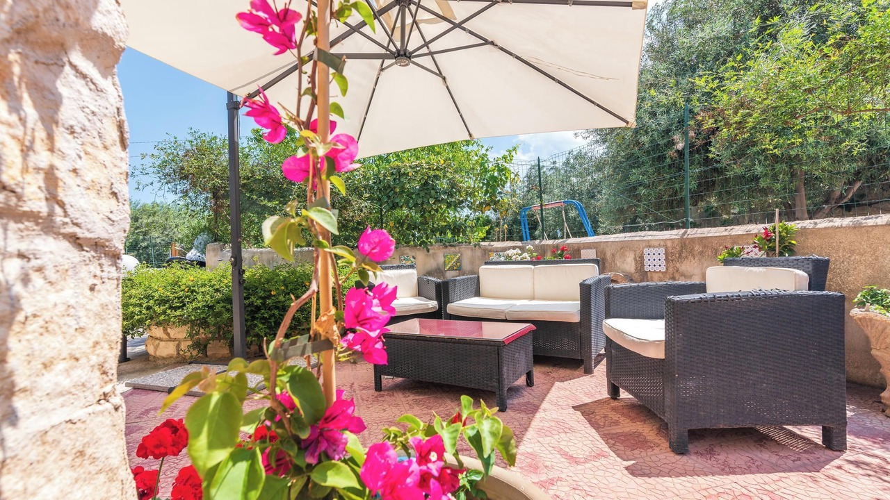 Photo of Patio Balcony in Falaride