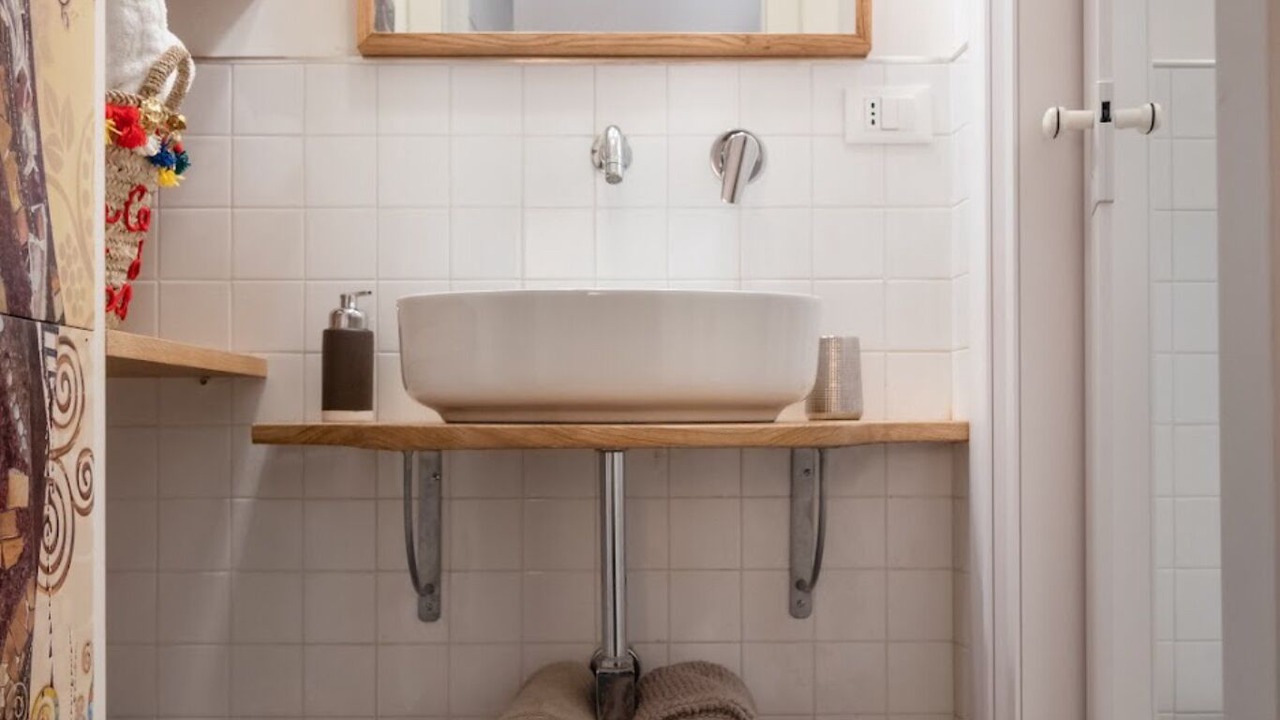 Photo of Bathroom in Kalsa