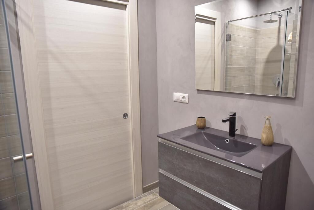 Photo of Bathroom in Catania City Centre