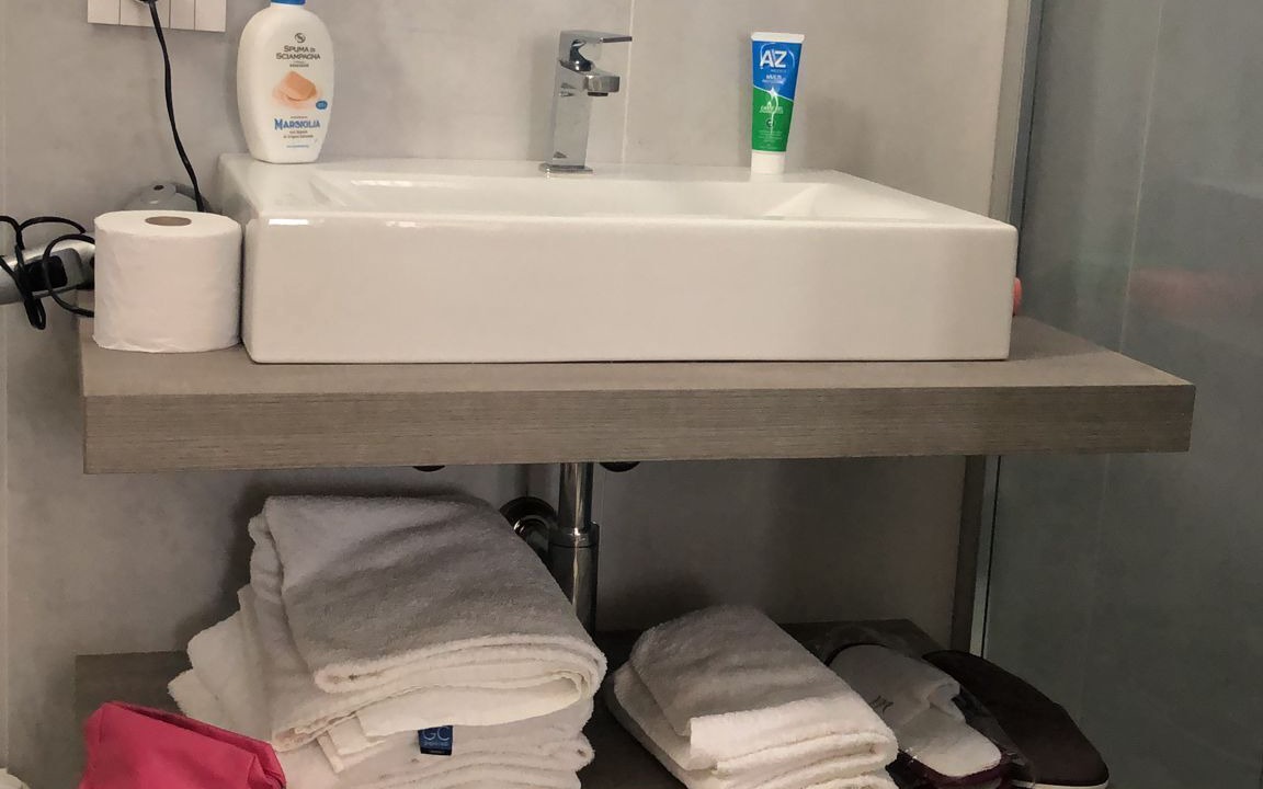 Photo of Bathroom in Petrosino