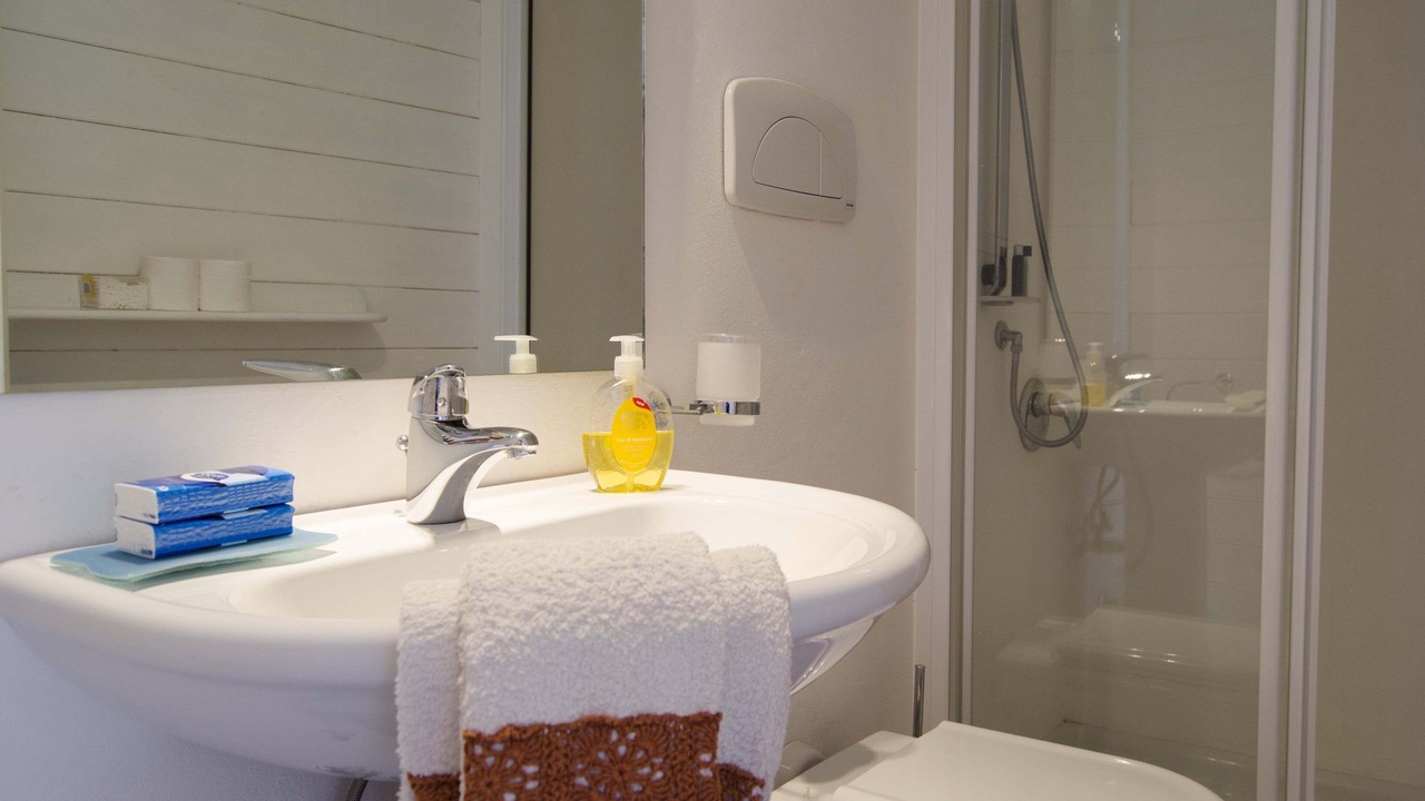 Photo of Bathroom in Palazzolo Acreide Historic Centre