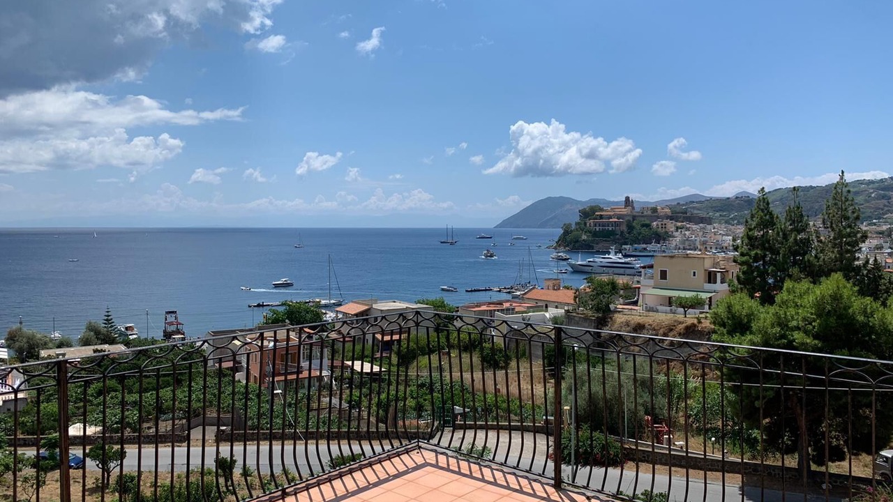 Photo of Patio Balcony in Lipari Historic Centre
