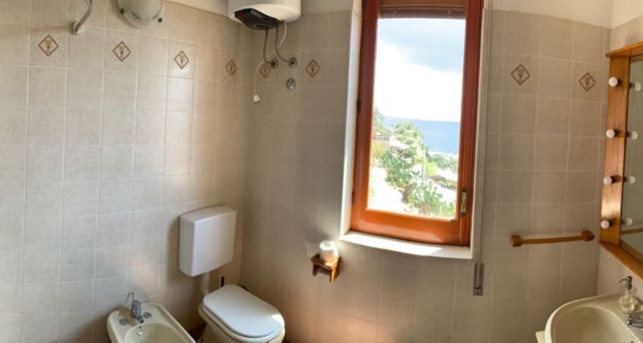Photo of Bathroom in Lipari Historic Centre