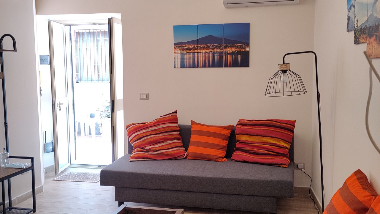 Photo of Livingroom in Catania City Centre