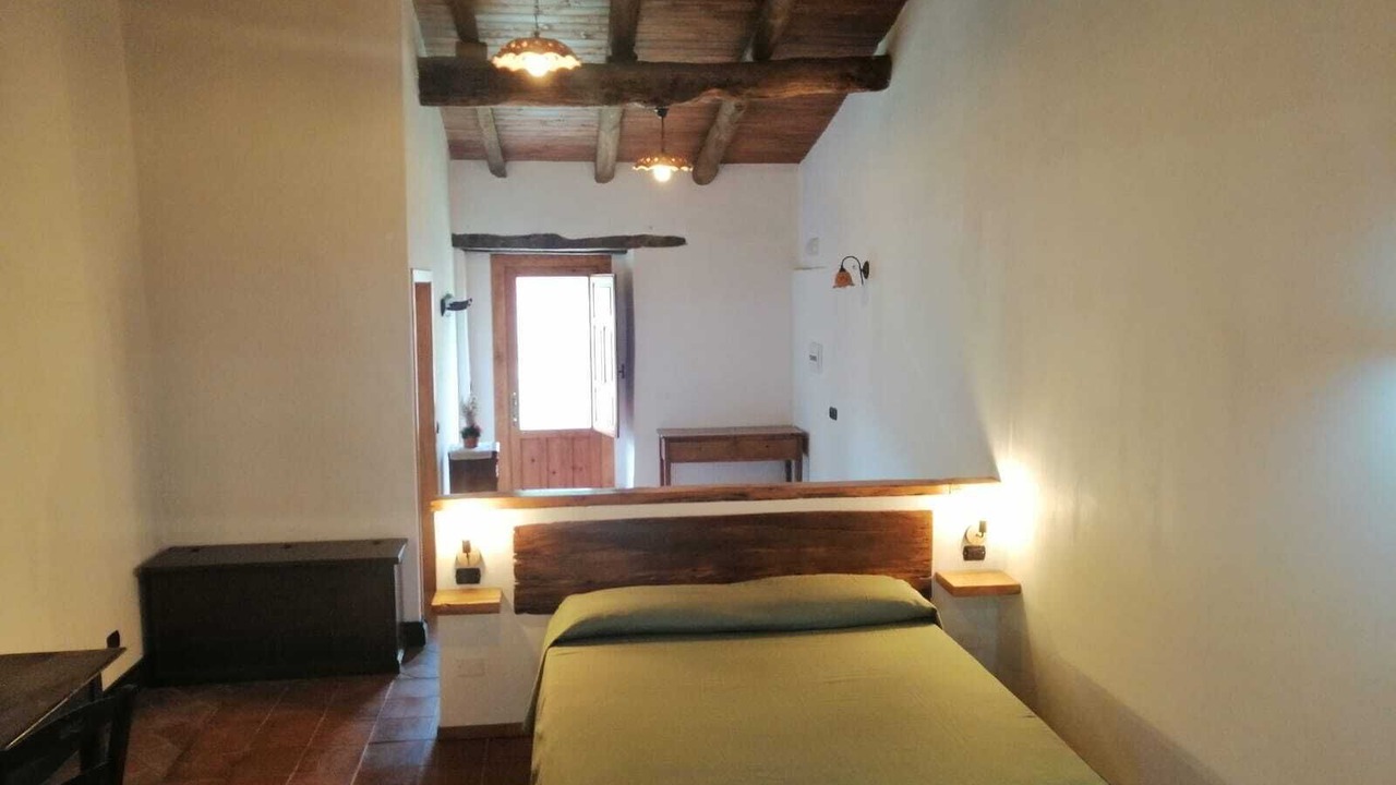 Photo of Bedroom in Longi