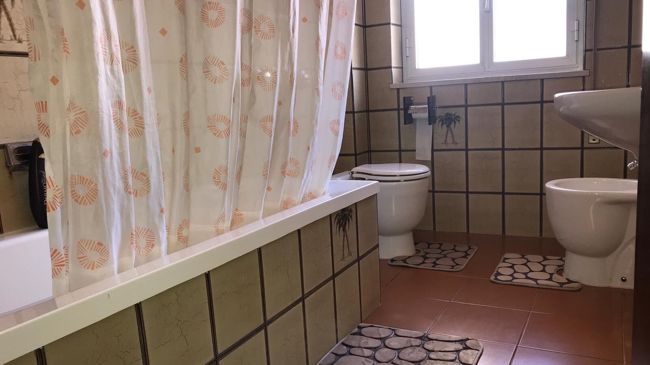 Photo of Bathroom in Gela