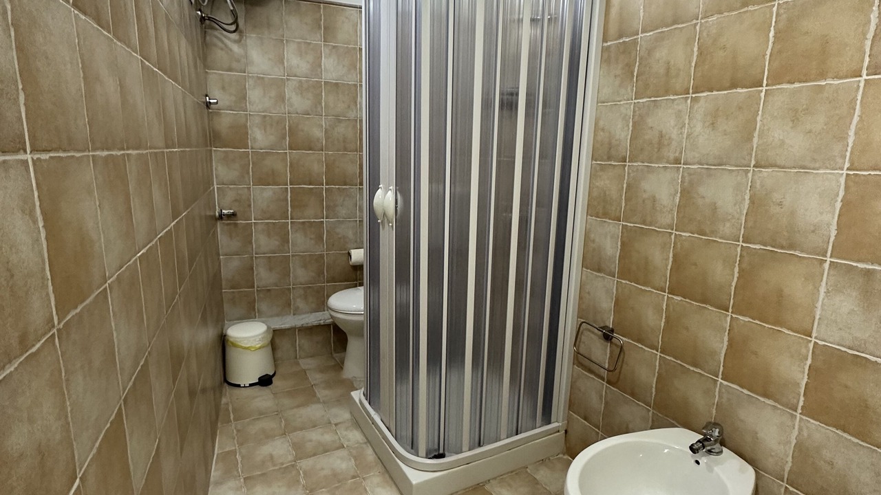Photo of Bathroom in Gela