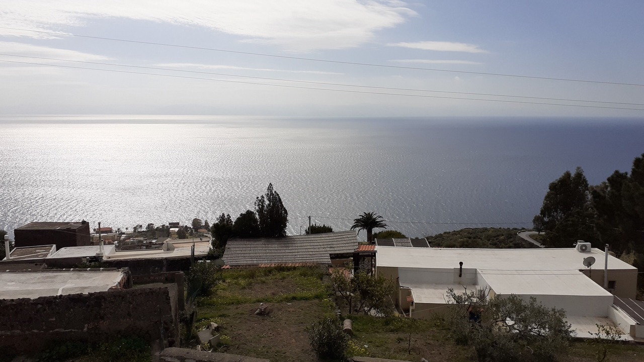 Photo of Outdoor in Leni