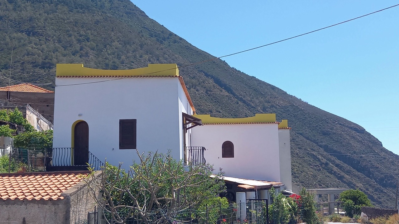 Photo of Outdoor in Leni