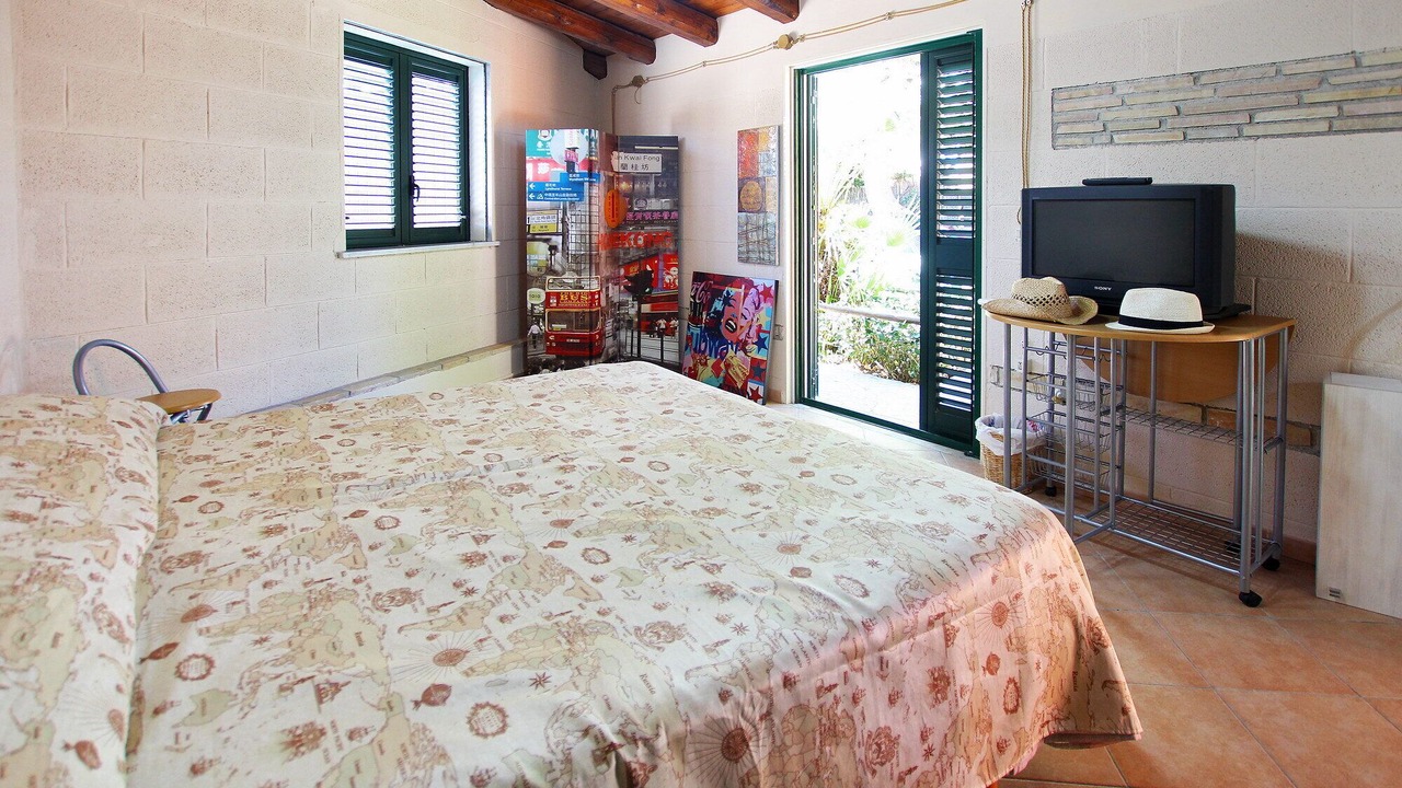 Photo of Bedroom in Campofelice di Roccella