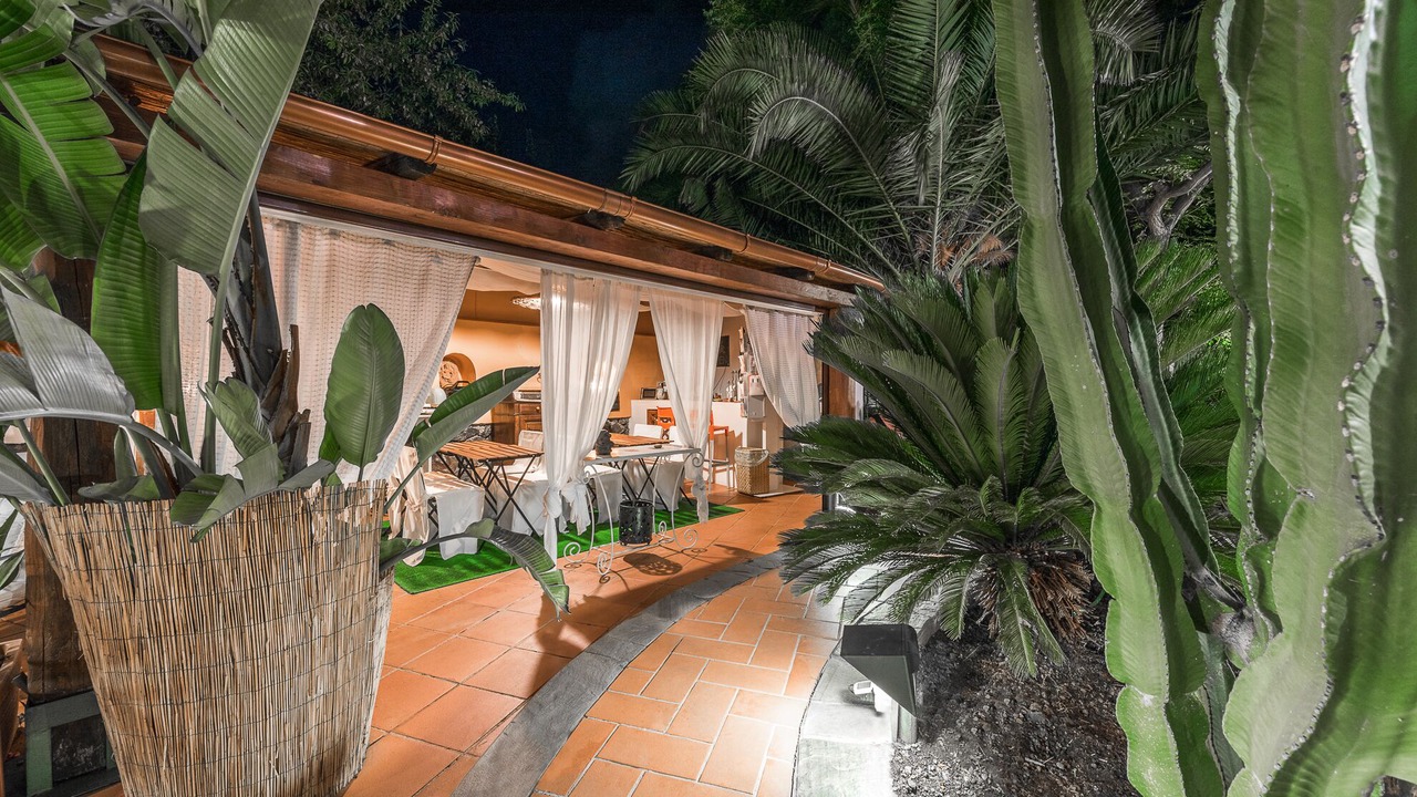Photo of Patio Balcony in Leni