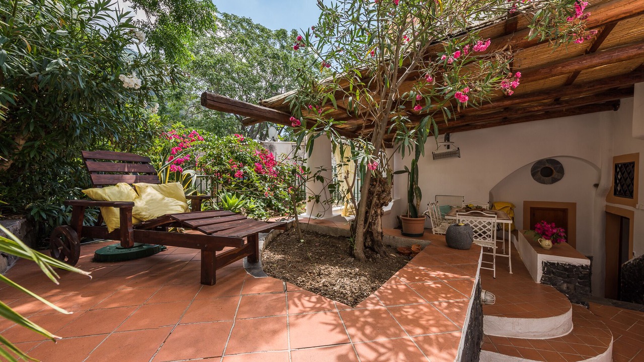 Photo of Patio Balcony in Leni