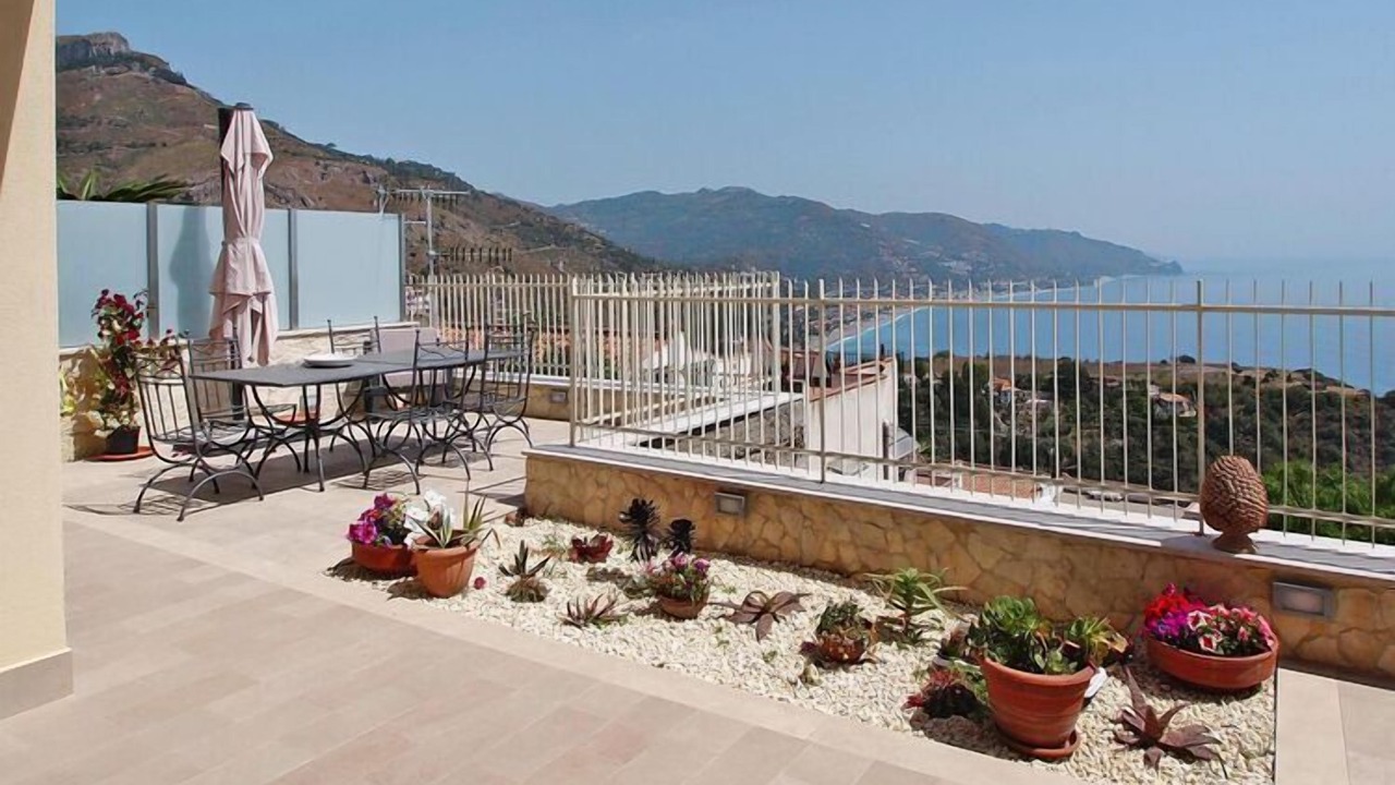 Photo of Patio Balcony in Taormina
