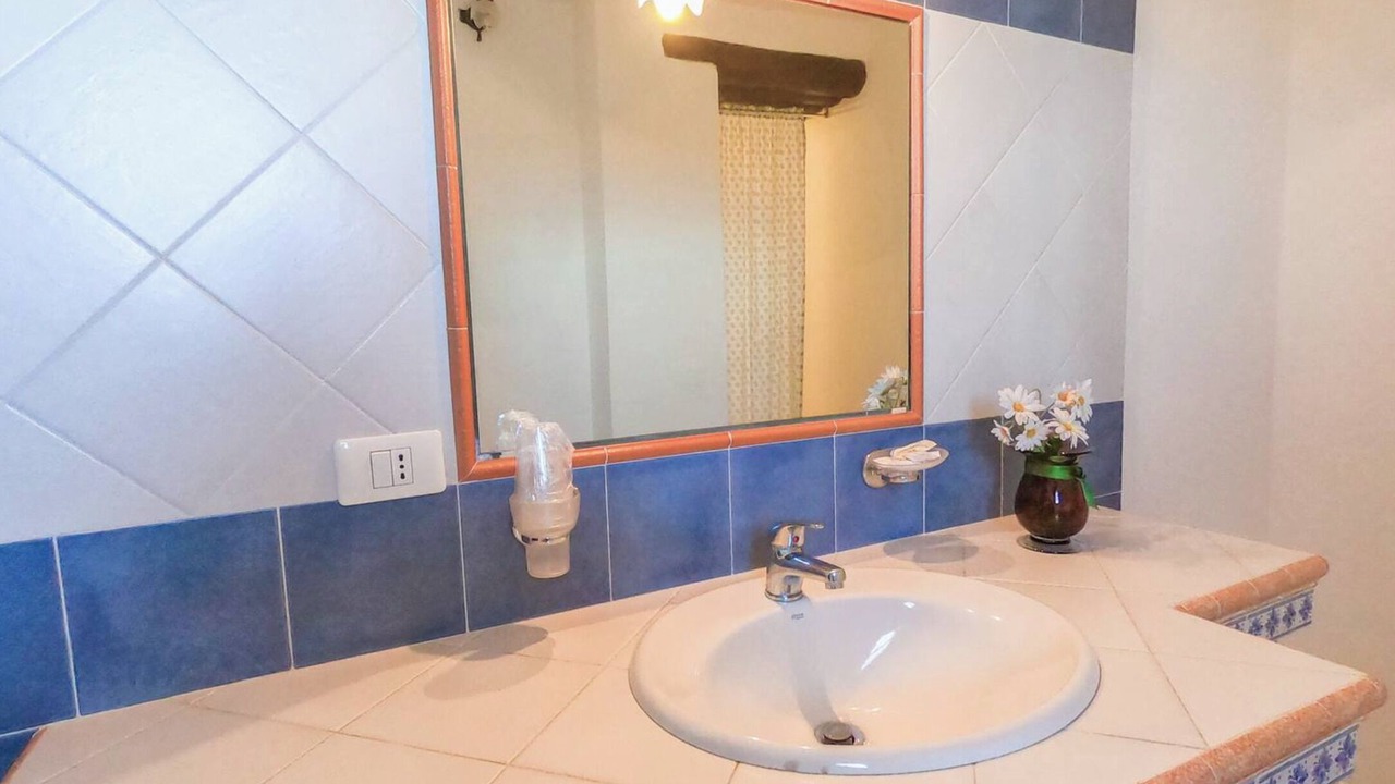 Photo of Bathroom in San Marco d'Alunzio